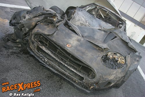 GT2 auto totaal verwoest